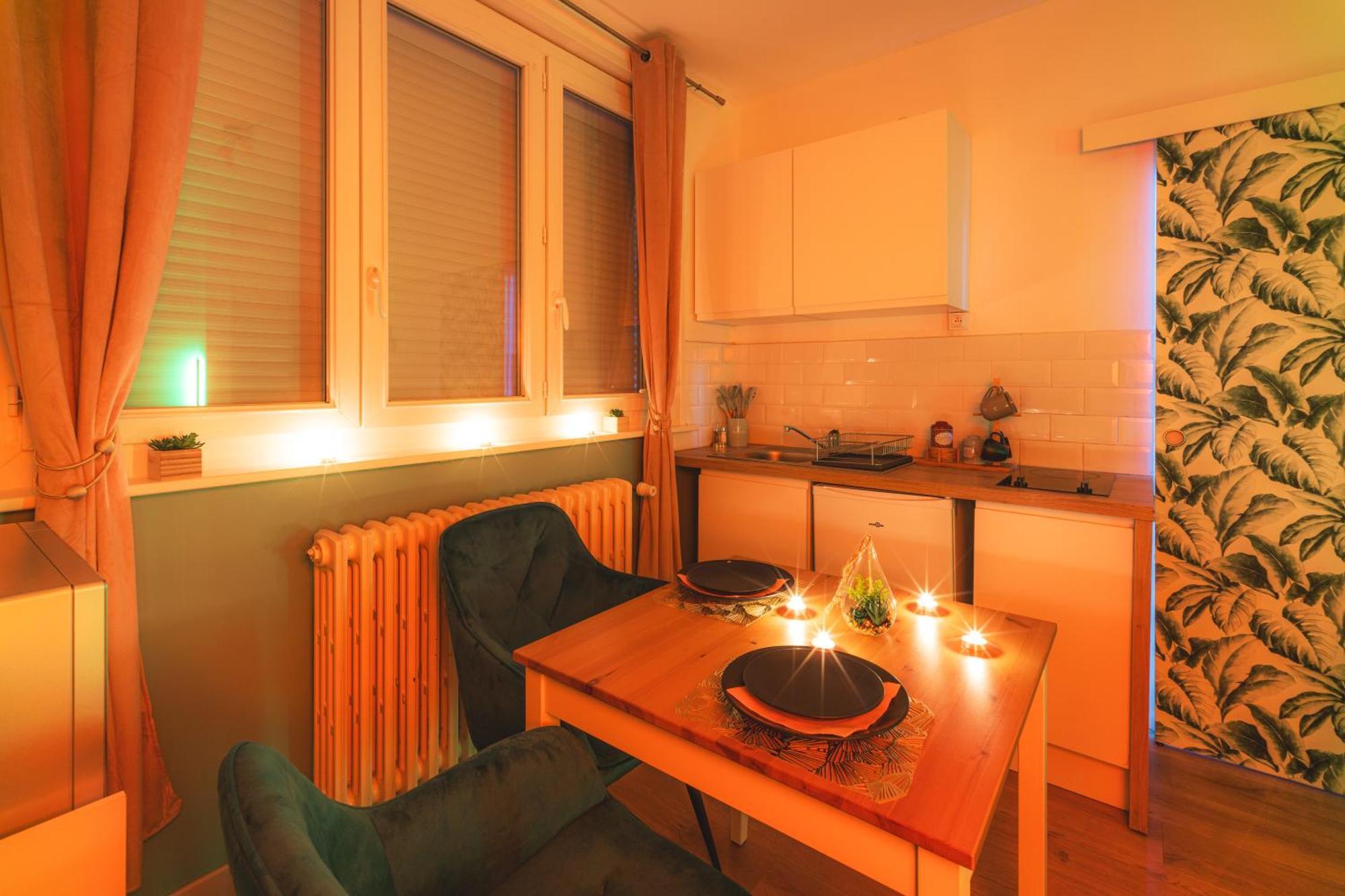 Le Refuge - Netflix I Wifi Haut Debit I Parking - Confort & Cosy Valenciennes Bagian luar foto